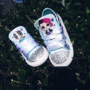 lol surprise doll converse shoes